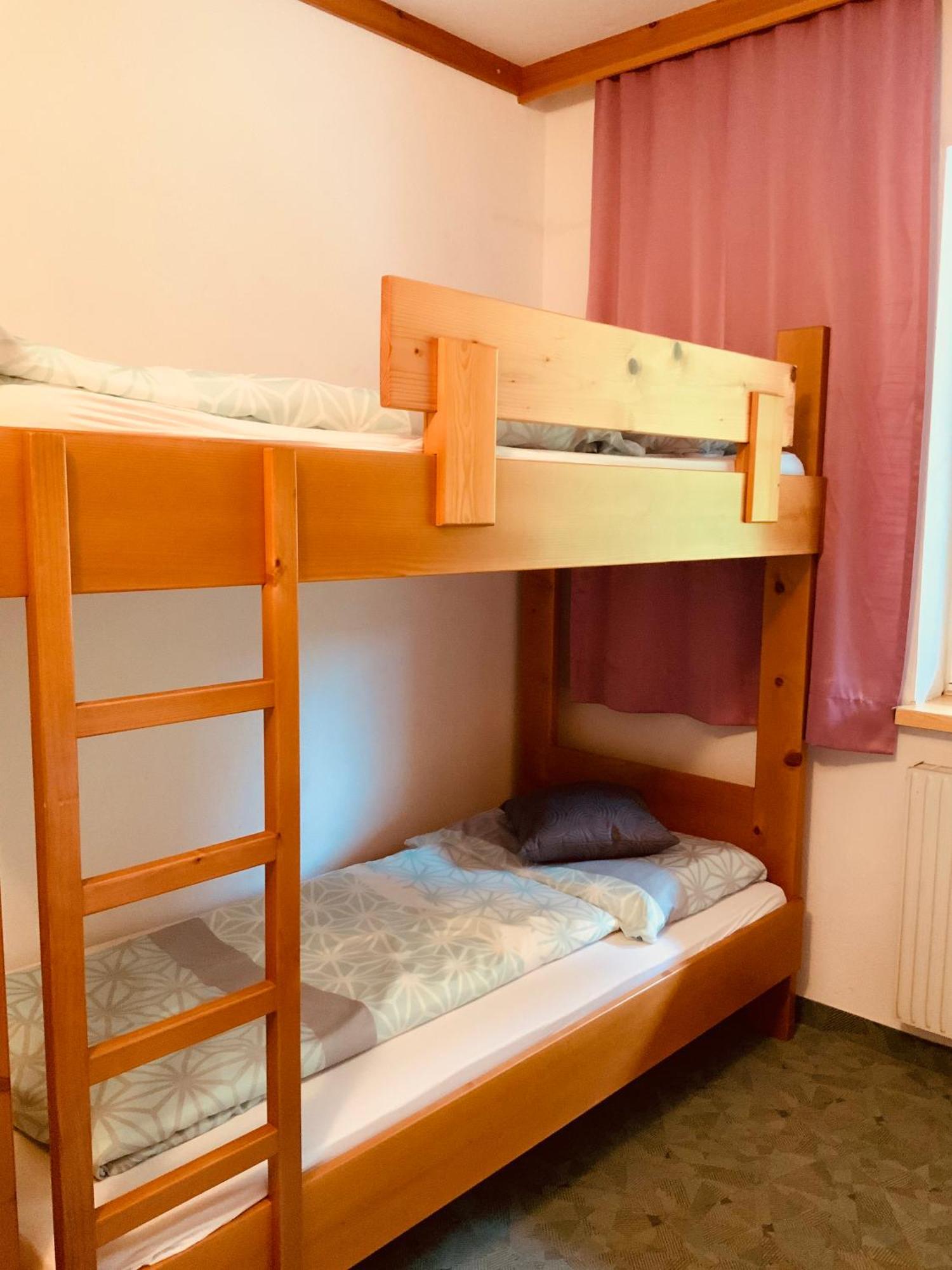 Motel Brunner Apartments & Zimmer Bad Eisenkappel Pokój zdjęcie